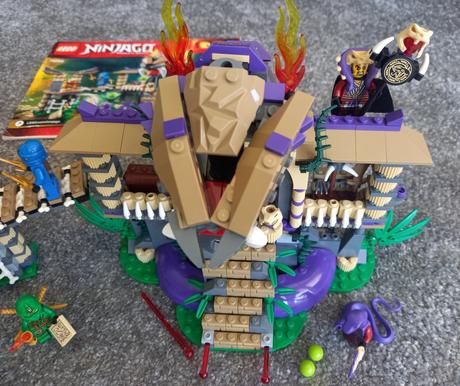 Lego ninjago 70749 - enter the serpent.,