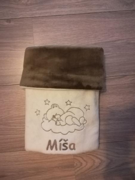 Deka s výšivkou na přání - více barev, 