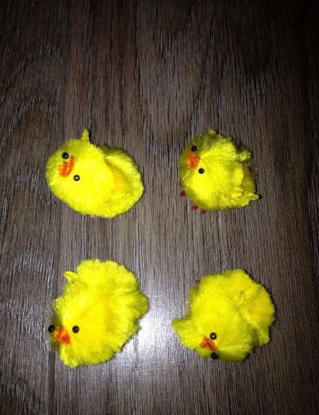 Velikonoční dekorace - 4x malé kuřátko, 