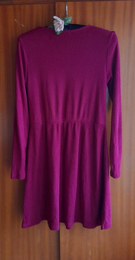 Fisherfield vínové áčkové úpletové šaty, 36