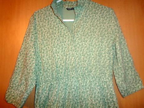 Luxusní hráškově zelené volánové maxi šaty, 44