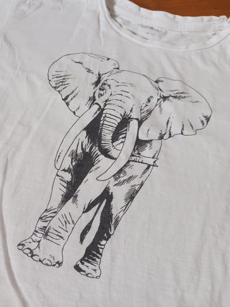 Triko reserved č.146, reserved,146