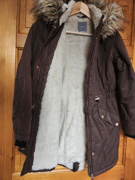 Zimní parka s kožešinovou kapucí vel. 152, next,152