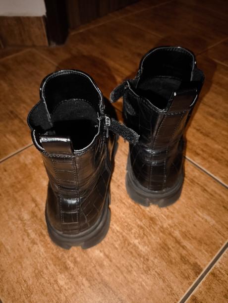 Kotníkové boty, baťa,36