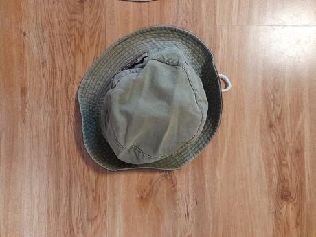 Klobouky, vel. 54cm (122/128), 122