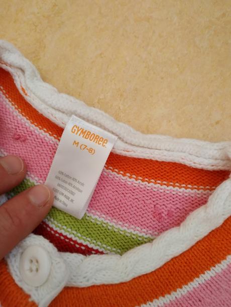 Kvalitní svetřík vel.122, 122