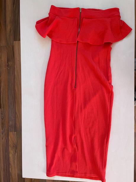 Šaty s volánem na prsa, vel m-s, asos, s