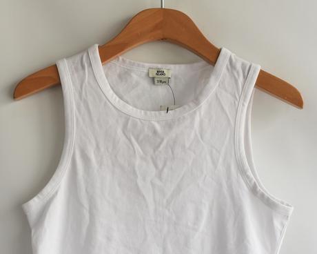 Tílko vel. 7 - 8 let, river island,128