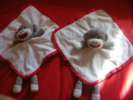 2x usínáček /muchláček opička, 