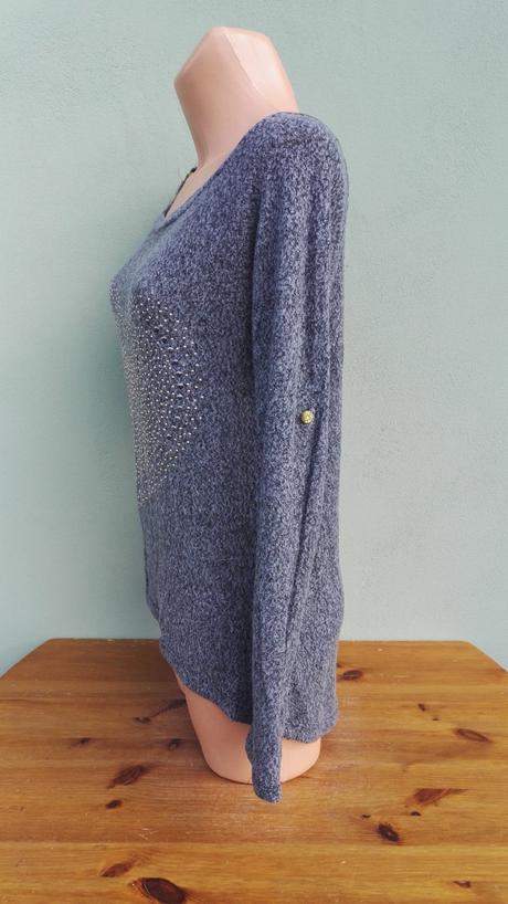 Lehký svetřík na tělo se srdcem - vel.36, 36