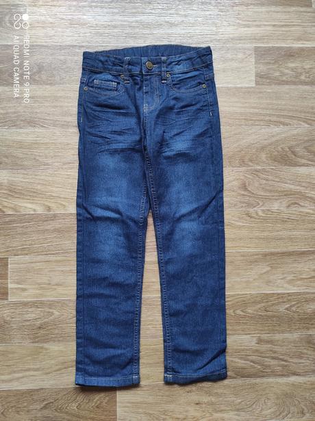 Džíny, 128