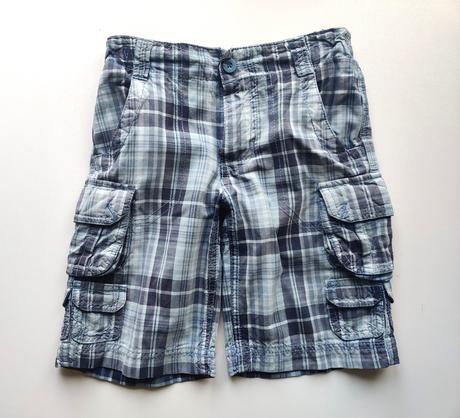 Kapsové kraťasy vel. 104, matalan,104