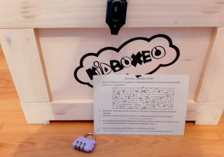 +++dřevěná truhla se zámečkem pro dívky+++,