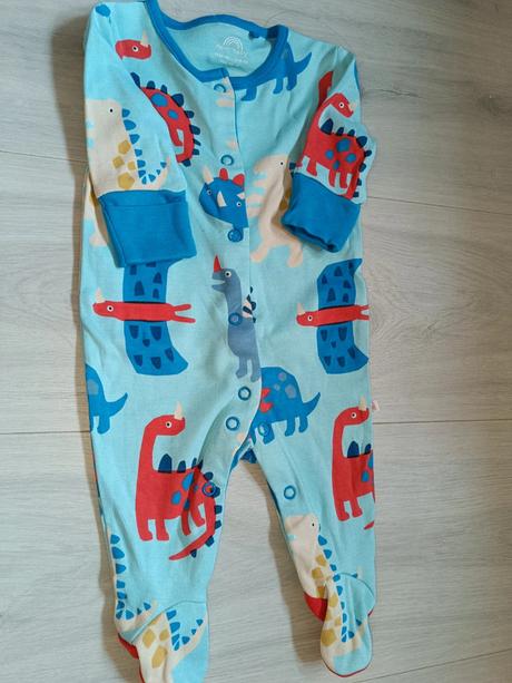 Overal s dinosaury 56 next, next,56