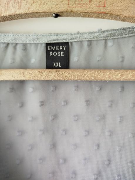 Halenka zn. emery rose vel.44, 44