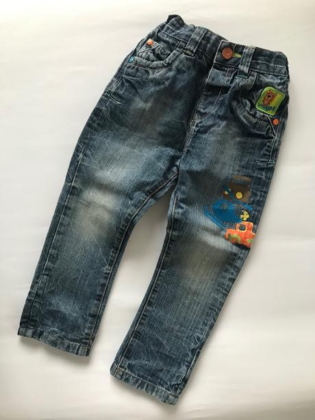 Džíny s nášivkami a potiskem, 98