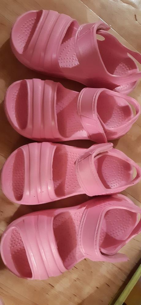 2 x sandálky k vodě, 28