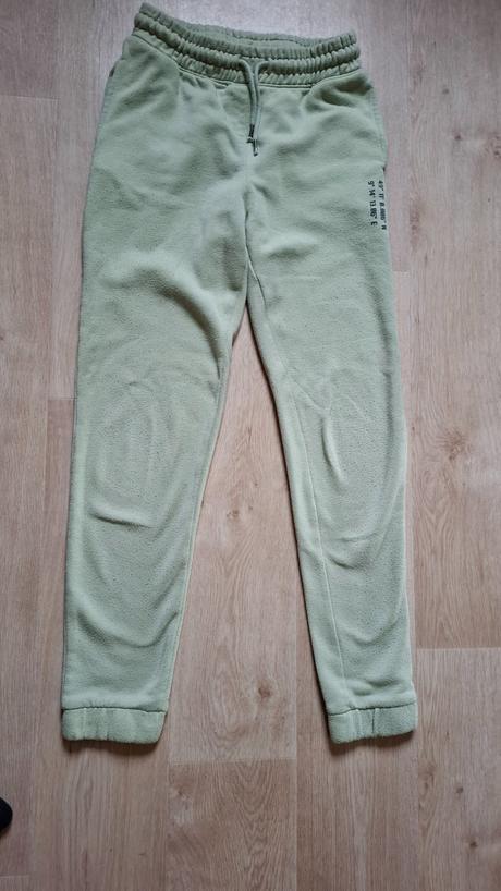 5x tepláky i jednotlivě slabší, 158