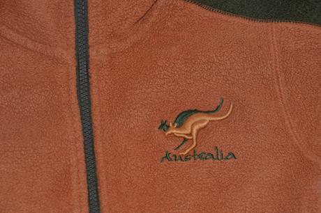 Teplá cihlově oranžová mikina, fleeska s klokánky, 104