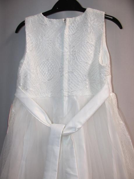 Společenské krajkové bílé šaty, 98