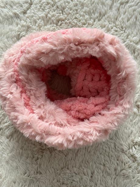 Lososový nákrčník s kožešinou, 