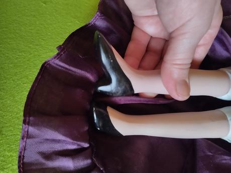 Porcelánová panenka na opravu, 