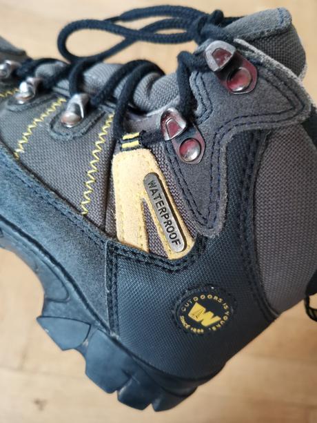 Outdoorové vycházkové boty tenisky vel. 31, 31