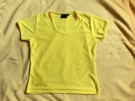 Žluté tričko triko crop top velikost m, s