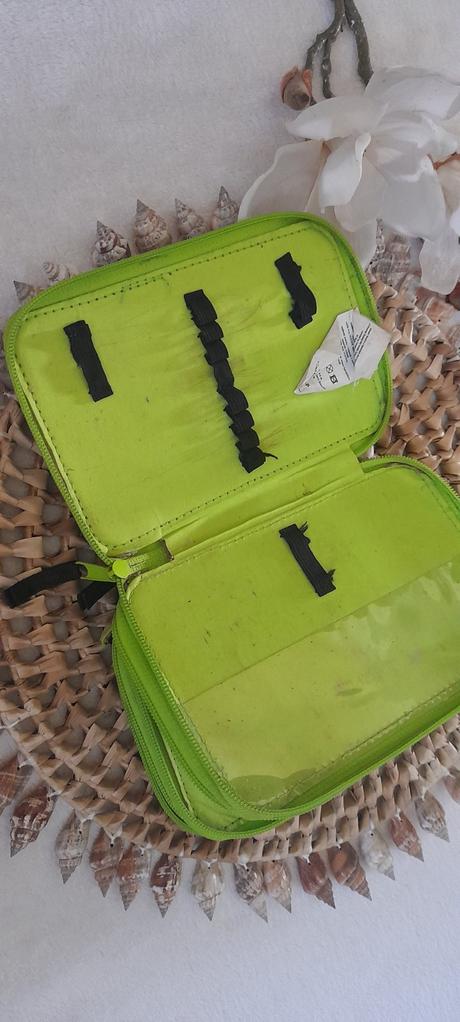 Karton p+p školní penál třípatrový jurassic world,