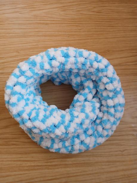 Měkký pletený nákrčník puffy (barva na přání), 