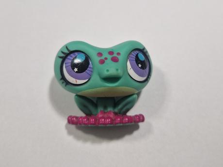 Littlest pet shop zelená žába,