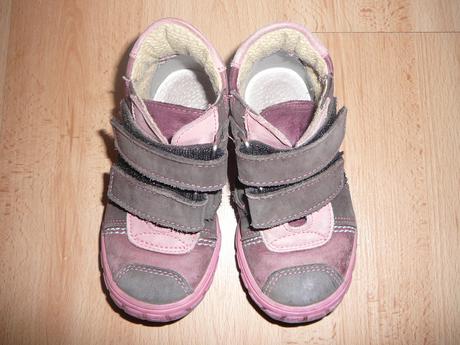 Celoroční kotníčkové kožené boty zn. essi, essi,23