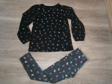 Vánoční triko vel. 134 + legíny, 134