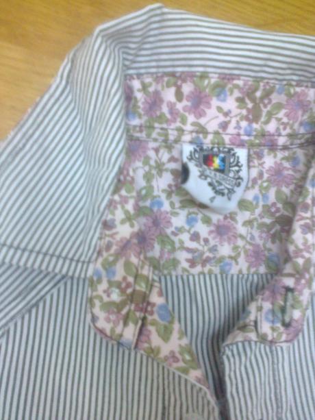 Košile proužek a kytičky, 104
