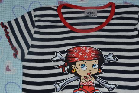 Prouhaté tričko s pirátkou, 104,110,116, 122, 116