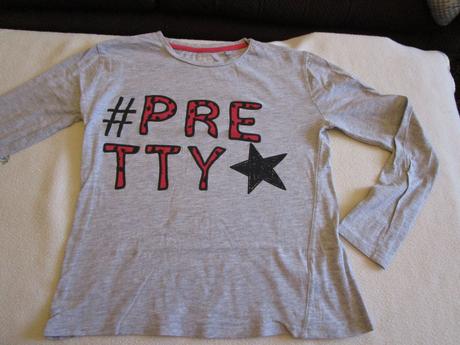 Pěkné sv. šedé bavl. tričko s nápisem, c&a, c&a,146