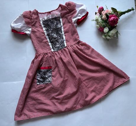 K5/ kostým dívčí - v.7/8 let, 