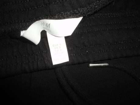 V top stavu teplákové kraťasy hm, vel. s, h&m,s