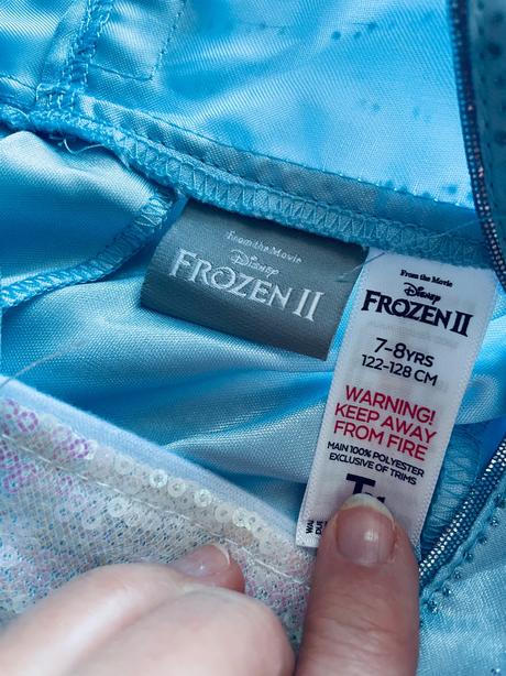 An10/ kostym delux elza frozen ii- v.7/8 let, 