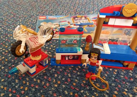 Lego dc super hero girls 41235 - wonder woman dorm,