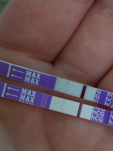 Proč mám pozitivní i negativní test na těhotenství?