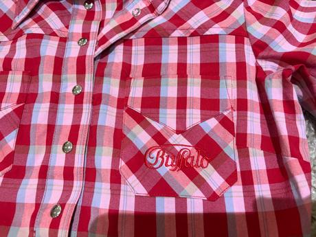 Sada cervena košile, kraťasů, topu,trička,svetru, s