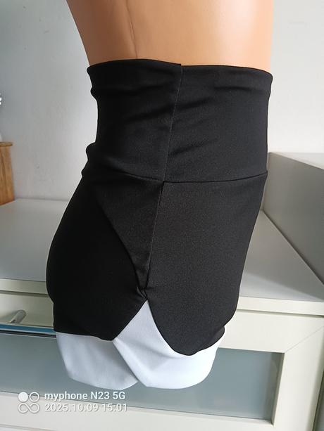 Šortky fitness zn."shein" vel."s", s