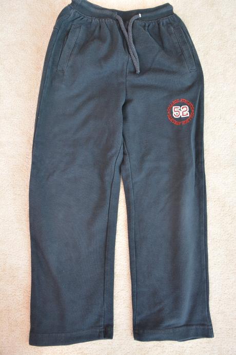 Tepláky, marks & spencer,122