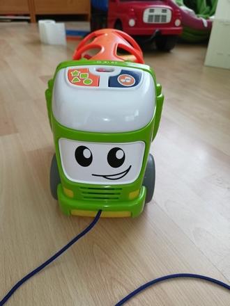 Vkládací auto fisher price,