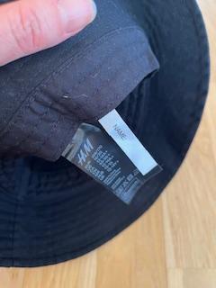 Černý plátěný klobouček, h&m,134