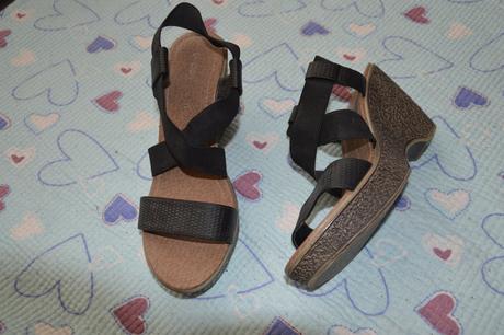 39 letní sandály na klínku, clara barson,39