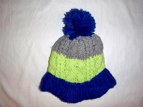 Nádherný teploučký vypodšitý kulich s kšiltem, next,128