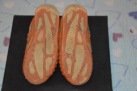 Oranžové holčičí boty, zdobené kamínky, 28