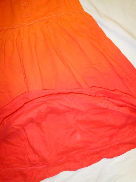 Pěkné oranžové vzdušné letní volánové šaty, st. bernard,140